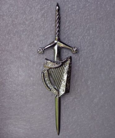 Custom Harp Kilt Pin