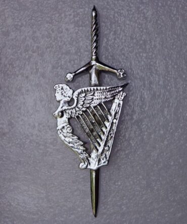 Lady Harp Kilt Pin