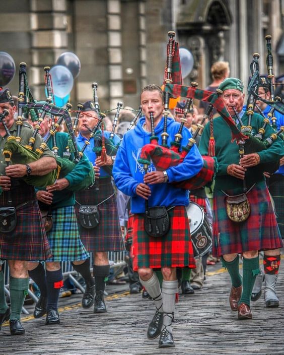 Red Ross tartan kilt 